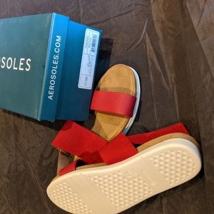NIB Red Aerosoles Hoboken Sandals 10.5